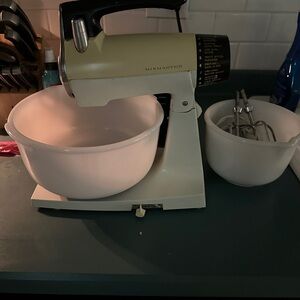 Vintage 12 Speed Mixmaster